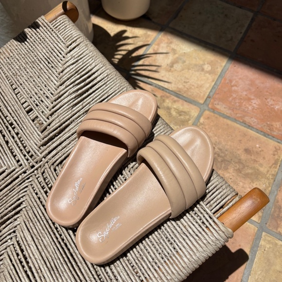 Seychelles Shoes - Seychelles Low Key Slide Sandals in Nude